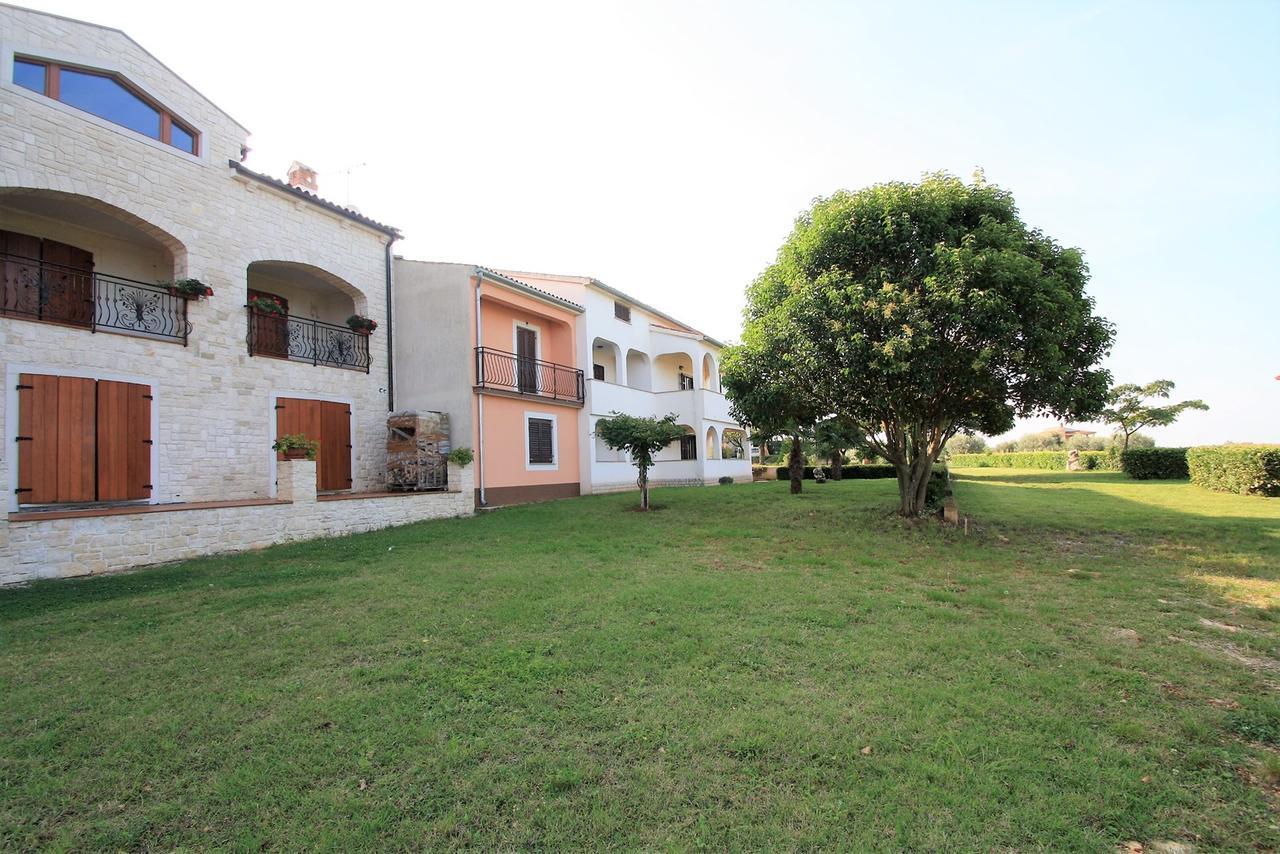 Apartments Livio Stranici Rosini 外观 照片